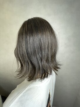 ラーク(LUXU) 【LUXU】大人カラーオリーブグレージュ