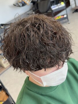 フゥ 宇都宮(FeU) 波巻きスパイラル/メンズパーマ/ツイストスパイラルパーマ