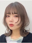 斜めバング/シルキーベージュ/ブラントカット[渋谷駅]