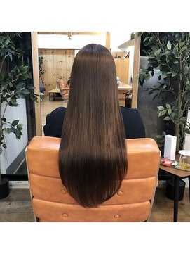 エルムトウキョウ(ELM Tokyo) シルバーアッシュの艶カラー☆