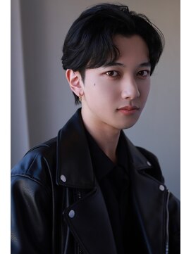 ソイクフ 高田馬場店(SOY-KUFU) MEN'S HAIRアッシュブラックのウルフカルマパーマ