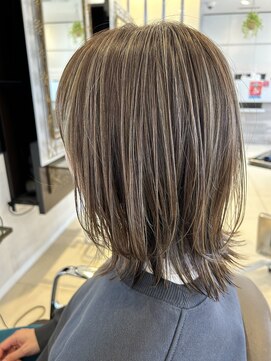 ミューズ おゆみ野店(HAIR & NAIL MUSE) くびれレイヤースタイルにハイライト