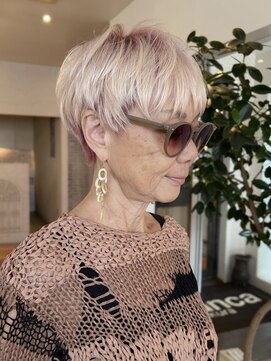 ビアンカ カマクラ(bianca) 《ホワイトベージュ×ピンク》