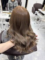 アイズ 横浜(IS)&nbsp;【KAZUKI指名】ブリーチ無しのミルクティーベージュ！