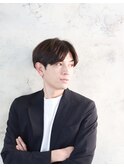 メンズカット×センターパート×毛先が曲がるストレート♪