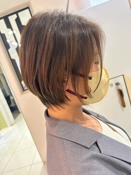 アース オーセンティック 岡山青江店(EARTH Authentic) ショートボブ