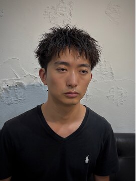 クオンヒール 淀屋橋店(QUON HEAL) スペインカール/スパイキーショート/フェザーパーマ/フェード