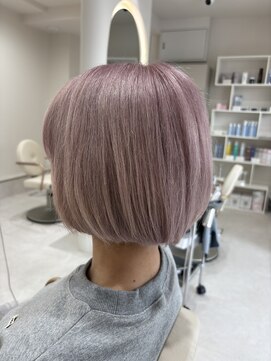 ルシエバイファブリック(Lucie by fabrique) 透明感たっぷりのペールヴァイオレットボブ！