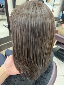 コレットヘア(Colette hair) 【miyu】白髪を活かすヘアカラー
