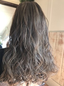 ヘア サロン ラニ(Hair salon Lani) ビーチウェーブロング
