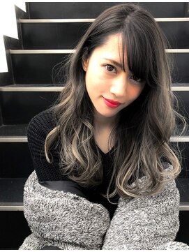 トルネード(TORNADO) ホワイトグレーハイライトバレイヤージュ