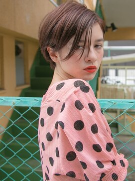 ルティア 池袋(Lutia) アッシュブラウン　卵型　ショート