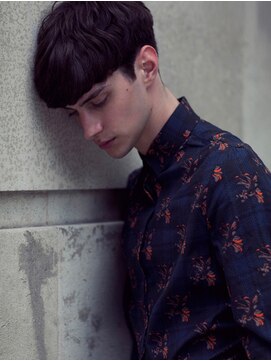 アンドインク(&inc) 30代/40代ビジネスショートメンズ麻布十番刈上げセンターパート