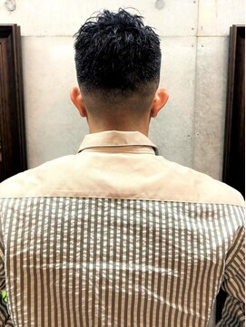 グロウ 別府店(growth) 30代にオススメ!コンパクトフェードショート