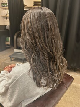 トーン 上大岡(tone.) 【岩木菜々】大人ハイライト☆