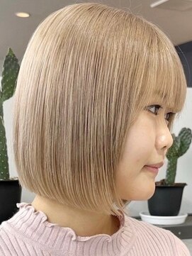 ウィコ 新宿(WICO) bob×milk tea beige [新宿駅/イメチェン/ハッシュカット]