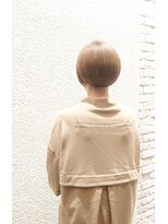 エルサフィロ ヨドヤバシ(el zafiro yodoyabashi) 【elzafiro yodoyabashi】サロンスタイル クリアーショート26