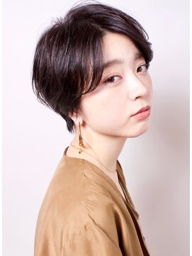 アイスバーグ ウェスト 清澄白河(eyesburg W/est) 20代30代40代ワンカール小顔補正立体ショートカット赤味カラー