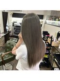 オリーブベージュ