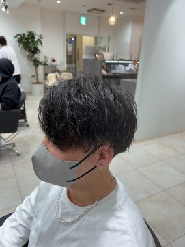 e.m.a プレミアムビューティーサロン 栄駅店(e.m.a PREMIUM BEAUTY SALON) ツイストスパイラルパーマ