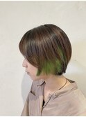 ショートヘアにインナーカラー