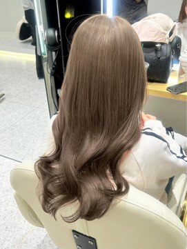 シェリ(che'rie) ハイライトバレイヤージュブリーチオリーブグレーココアベージュ