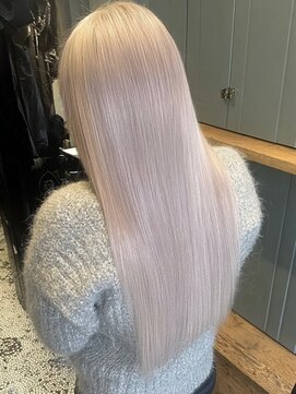 ミルクティー/ブリーチカラー/ウルフカット/レイヤーカット