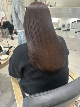 ジーナ 福岡天神(Zina) 艶髪/美髪/髪質改善【Zina福岡天神】