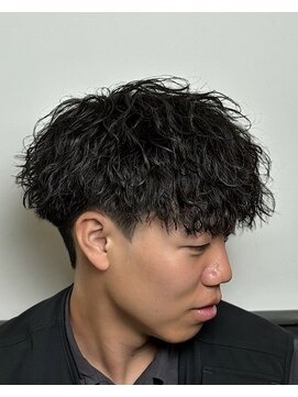 バース バイ ハピネス(BIRTH by happiness) ツイストスパイラルパーマ