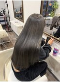 112. 艶ストレートロング/ダークグレージュ/グレージュ