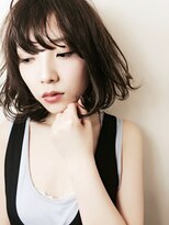 アンリ(Anli)&nbsp;おフェロ　無造作　ミディアム　ボブ