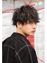 ネイビー(NAVY)&nbsp;フェザーマッシュ 2ブロックマッシュ スパイラル無造作パーマ