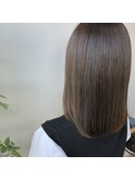 艶やかミディアムボブ