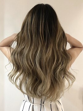 ブロッサム ひばりヶ丘(Blossom) 外国人風/バレイヤージュ/ハイライトカラー/アッシュグレージュ