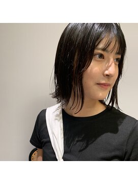 イトシキ(itosiki) 切りっぱなしミディアムボブ