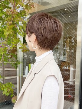 グロウミドル(GROW middle) ブリーチで軽やかに◎ミルクティーベージュショート