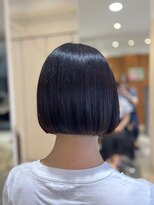 ニーイチイチ(211)&nbsp;似合わせカット/ミニボブ/暗めカラー/ココアブラウン