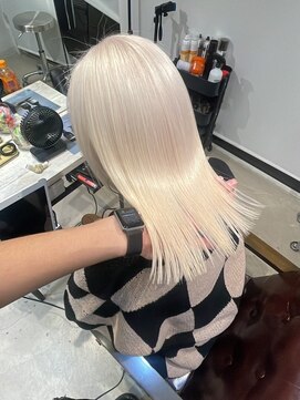 ロイス 神宮前(ROIS) 透明感ベージュカラー/ダブルカラー/ケアブリーチ[表参道駅]