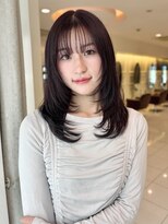 ヤヨイブレインズフェアリー(YAYOI BRAINS fairy)&nbsp;シースルーバング　ミディアムレイヤー　前髪ぱっつん☆