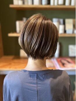 エラ(ERA)の写真/【白髪を彩るカラーデザイン】健やかで豊かにする白髪ぼかし♪髪と地肌の負担を抑え、上品な仕上がりに☆