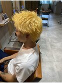 抜きっぱなしスパイキーショート／ブリーチ２回～