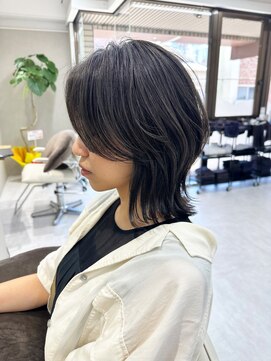 イルーム バイ リンクス 大宮(ILLUME by LINKTH) レイヤーカット/ハッシュカット/くびれヘア/オリーブ/大宮
