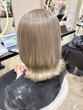 アーチバイケンジ(arch by kenje) アッシュベージュカラー