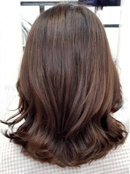 ハンビ美容室(HANBI)の写真/新大久保駅3分【ダメージヘア修復パーマ+カット+トリートメント￥15400】ケアしながらオシャレを楽しめる♪