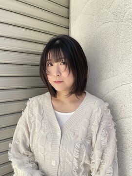 ケンジサナンド(KENJE Sanando) 結んでも可愛いレイヤーボブ