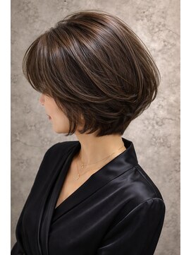 ヘアアンドデザイン ネイビー(Navy) 大人ボブ