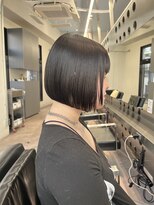 シャウルデッサン(CHARLES DESSIN)&nbsp;首元すっきり。垢抜け切りっぱなしミニボブ