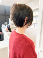 キャアリー(Caary)&nbsp;福山Caary20代30代40代50代60代ショートヘア小顔補正立体カット
