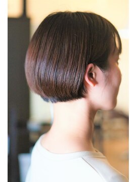 ジョルノ(giorno) 【ジョルノ】フェミニンラウンドボブ