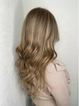 ユートピア(U topia) #大人ヘア #ミルクティー #ハイトーン